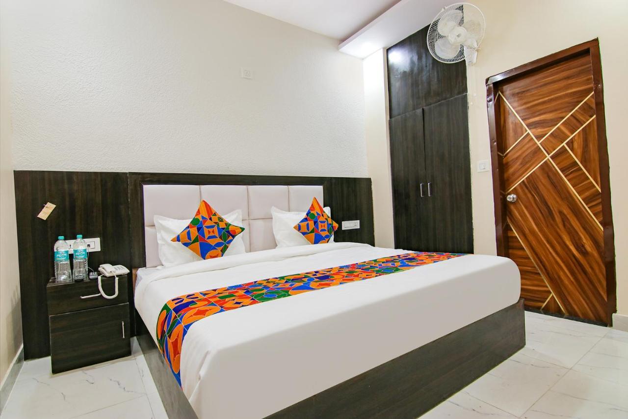 Fabhotel Palm Plaza Zirakpur Exterior photo