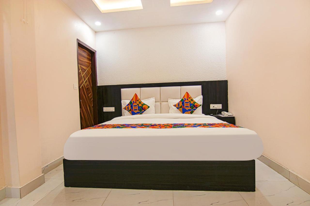 Fabhotel Palm Plaza Zirakpur Exterior photo